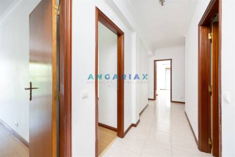 ANG1627 - Apartamento T3 para Venda em Telheiro, Leiria