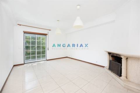 ANG1627 - Apartamento T3 para Venda em Telheiro, Leiria