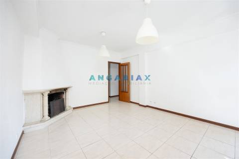 ANG1627 - Apartamento T3 para Venda em Telheiro, Leiria