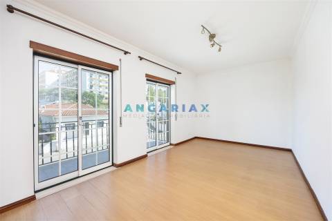 ANG1627 - Apartamento T3 para Venda em Telheiro, Leiria