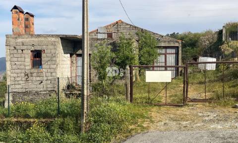 Armazém 500 m² - Tabuaço