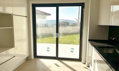 Moradia T3 - Lemenhe