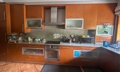 Moradia T4 (Arrendamento) - Nine