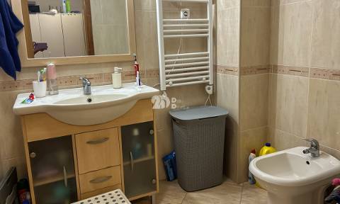 Moradia T4 (Arrendamento) - Nine