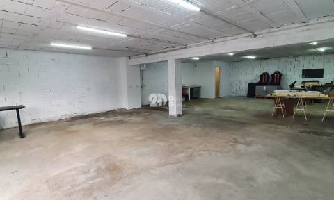 Armazém 119m² - Landim