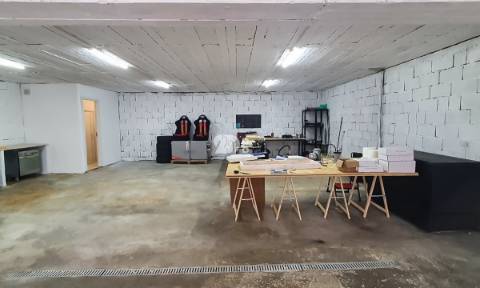 Armazém 119m² - Landim