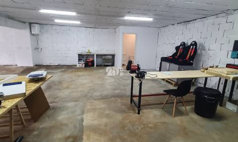 Armazém 119m² - Landim