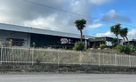 Armazém industrial - Trofa