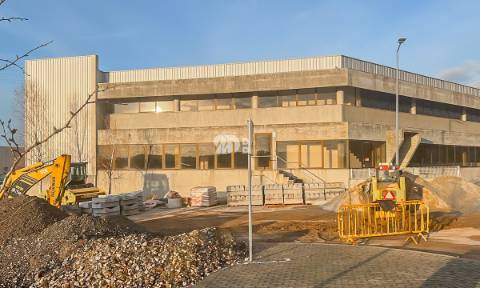 Armazém 1539 m² - Stº Tirso