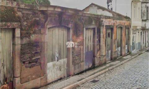 Moradia T5 restauro - Pinhão