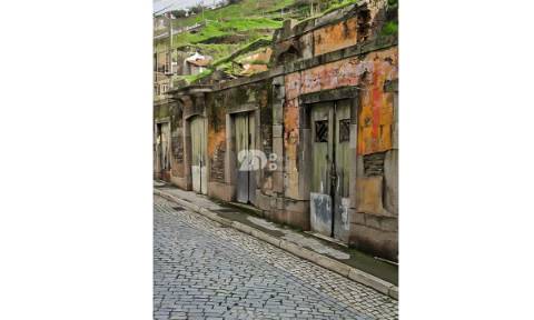 Moradia T5 restauro - Pinhão