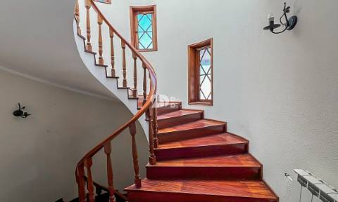 Moradia T6 - Lamaçães