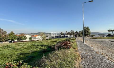 Lote de terreno 675m² - Vermoim