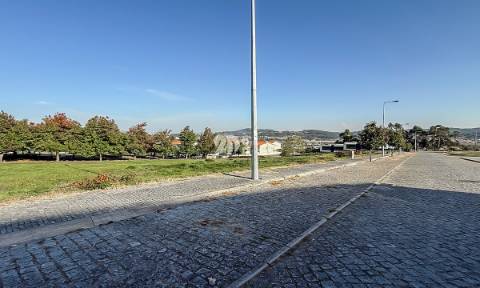 Lote de terreno 675m² - Vermoim