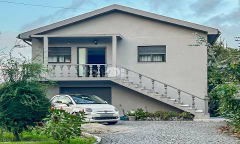 Moradia individual T2 - Lemenhe