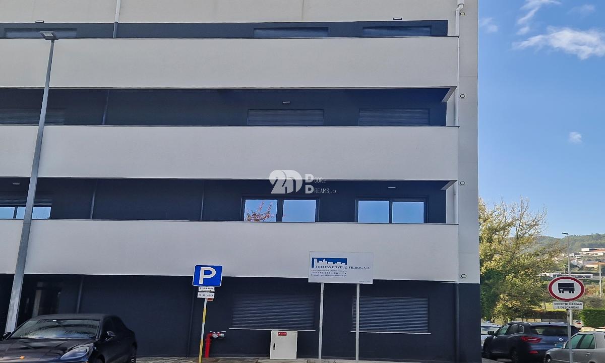 Apartamento T3 (Arrendamento) - Póvoa de Lanhoso