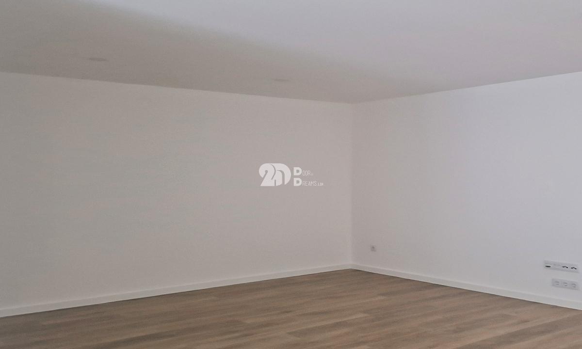 Apartamento T3 (Arrendamento) - Póvoa de Lanhoso