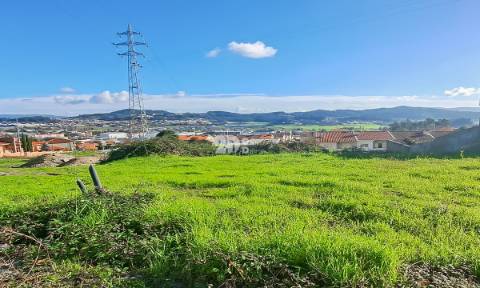 Terreno 1030m² - Vermoim