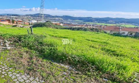 Terreno 1030m² - Vermoim