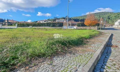 Terreno 1030m² - Vermoim