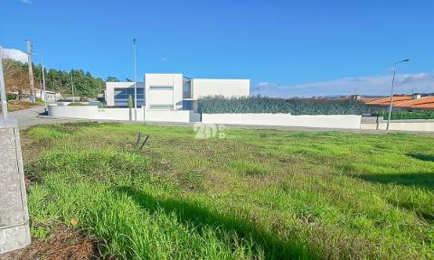 Terreno 1030m² - Vermoim