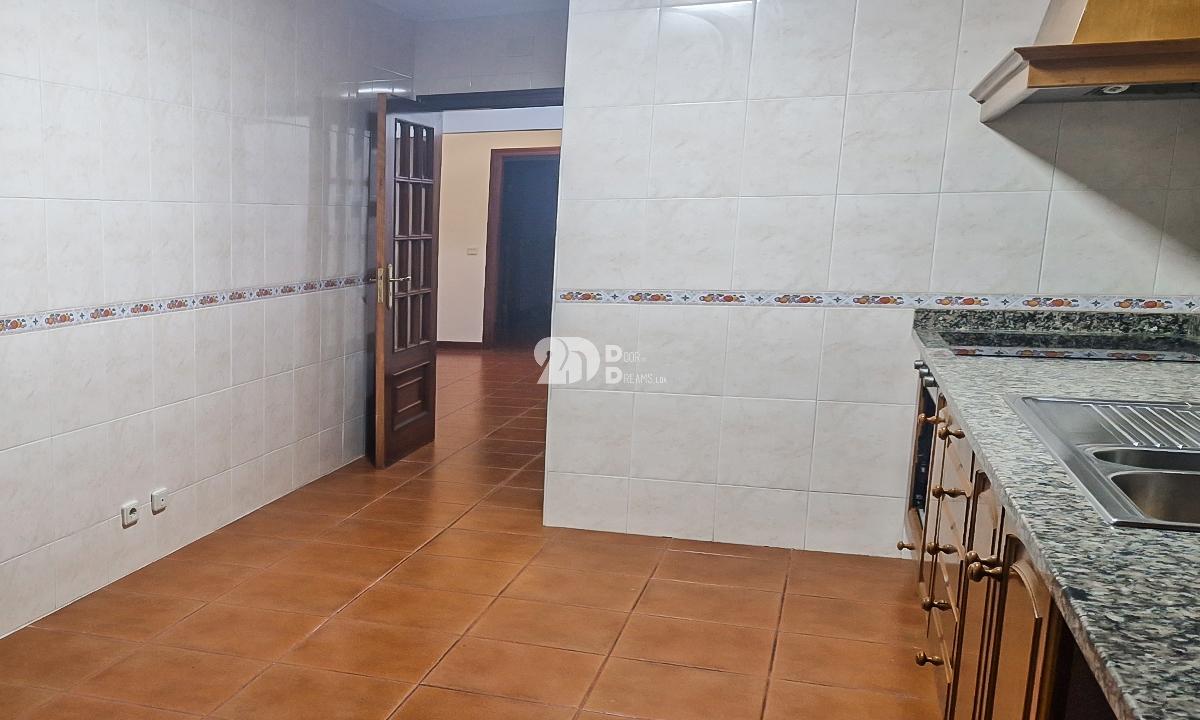 Arrendamento T3 (Arrendamento) - Arnoso Stª Maria