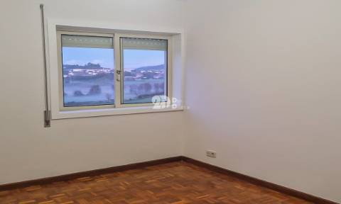 Arrendamento T3 (Arrendamento) - Arnoso Stª Maria