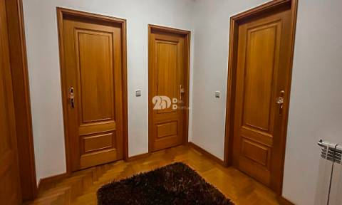 Moradia T4+1 - Lemenhe