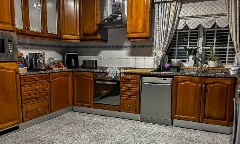 Moradia T4+1 - Lemenhe