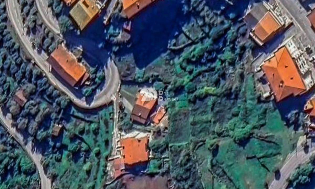 Terreno 1490m² - Tabuaço