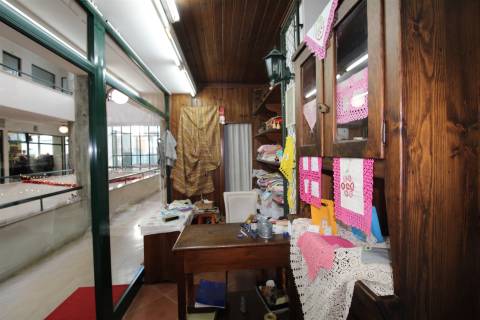 Lojas/Centro Comercial S.Francisco/Leiria