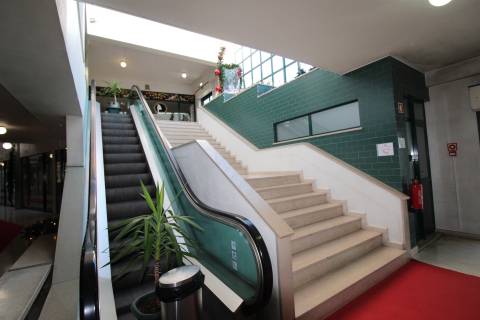 Lojas/Centro Comercial S.Francisco/Leiria