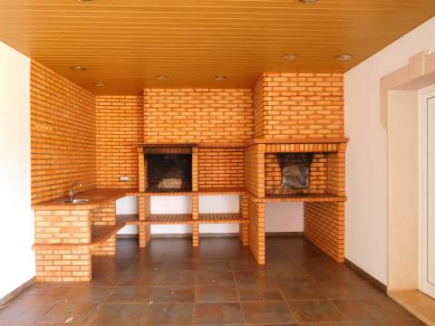 Moradia isolada T7 / Bidoeira de Cima/ Leiria