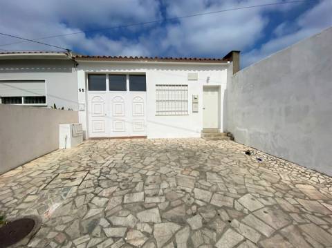 Loja à venda na Marinha Grande