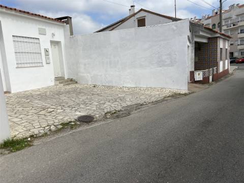 Loja à venda na Marinha Grande