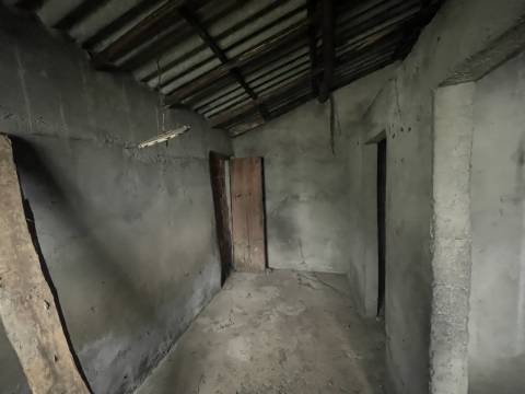 Moradia térrea com terreno / Casal Fernão João / Pombal / Leiria