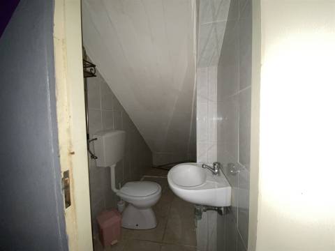 LOJA / Arrecadação / Quinta da Alçada / LEIRIA