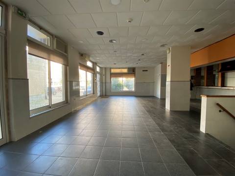 LOJA / Arrecadação / Quinta da Alçada / LEIRIA