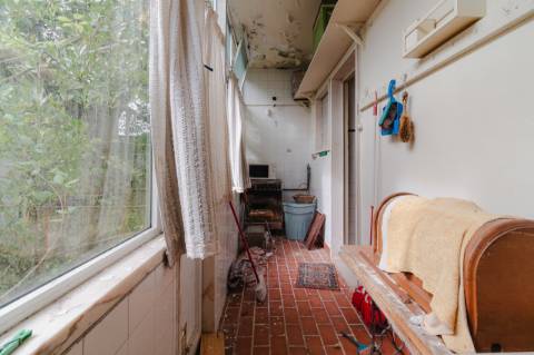 Prédio / 3 Pisos / Investimento /  Centro de Leiria