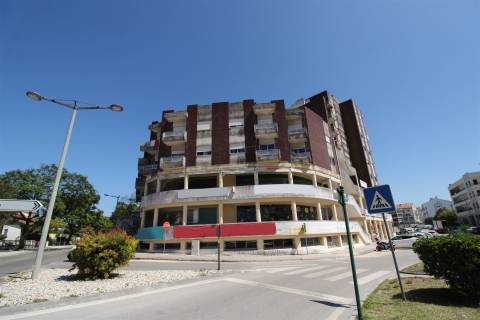 LOJA / Centro da Marinha Grande / Investimento / Leiria