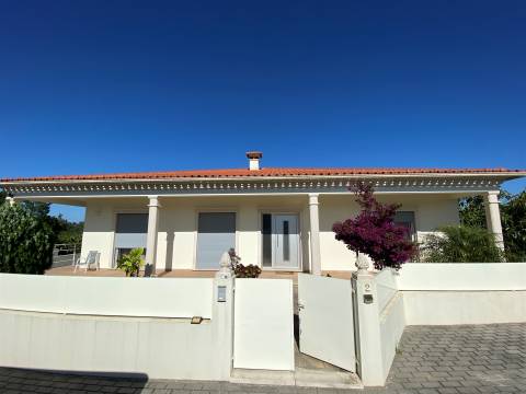 Quinta com Moradia T3+1 / Mata Mourisca / Pombal