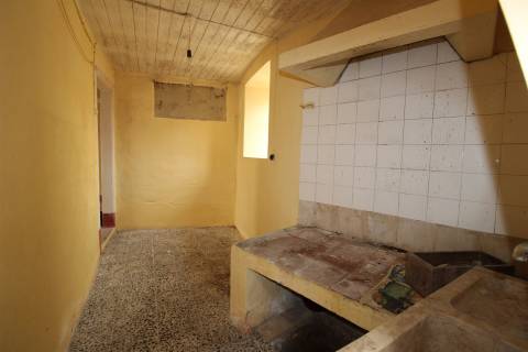 Moradia para Reconstruir / São Martinho do Porto