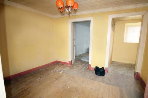 Moradia para Reconstruir / São Martinho do Porto