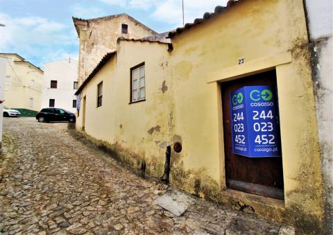 Moradia para Reconstruir / São Martinho do Porto