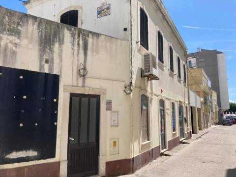 Apartamento T2 / 2 WC / Possibilidade de Duplex / Buarcos
