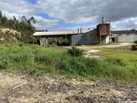 Pavilhões 1.500m2 / Lotes de Terreno total 5360m2 / Amieira / Regueira de Pontes / Leiria