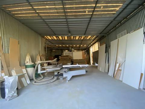 Pavilhões 1.500m2 / Lotes de Terreno total 5360m2 / Amieira / Regueira de Pontes / Leiria