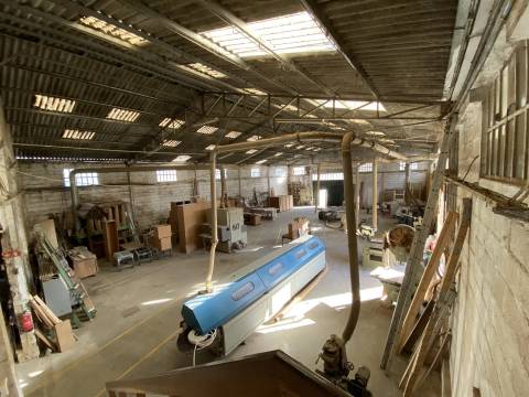 Pavilhões 1.500m2 / Lotes de Terreno total 5360m2 / Amieira / Regueira de Pontes / Leiria