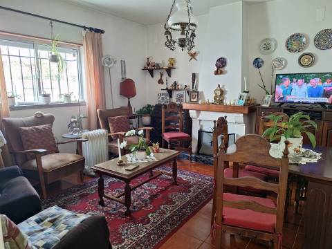 Moradia Geminada T3 Venda em Marinha Grande,Marinha Grande