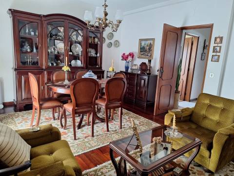 Moradia Geminada T3 Venda em Marinha Grande,Marinha Grande